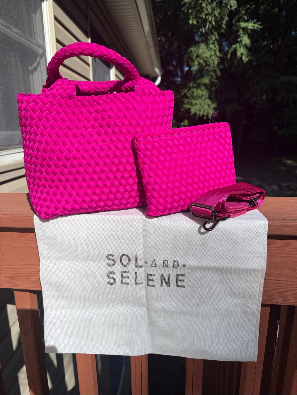 Sol and Selene Néoprène small tote